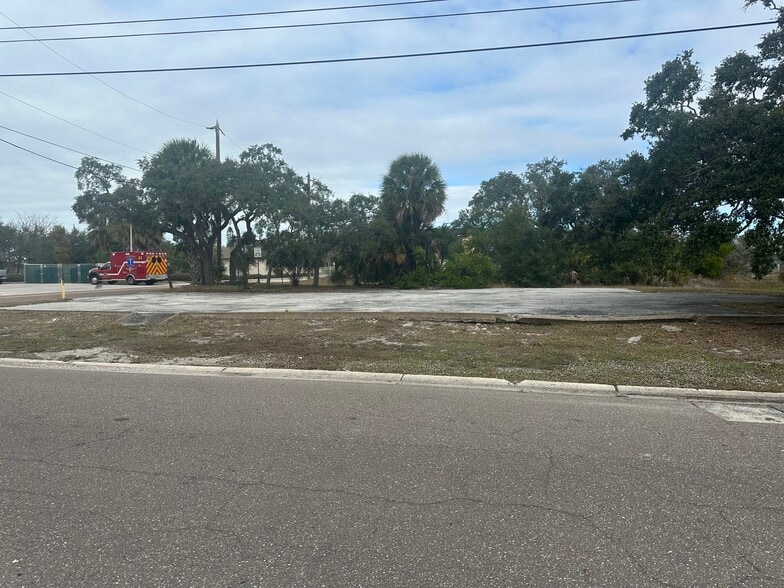 More Photos Of 1152 Court St, Clearwater Freestanding For Sale