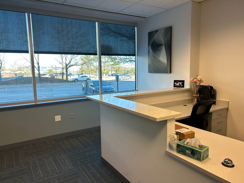 More Photos Of 10303 E Dry Creek Rd, Englewood Office For Lease