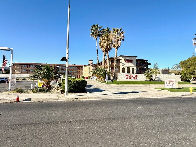 More Photos Of 430 W Palmdale Blvd, Palmdale Hotel For Sale
