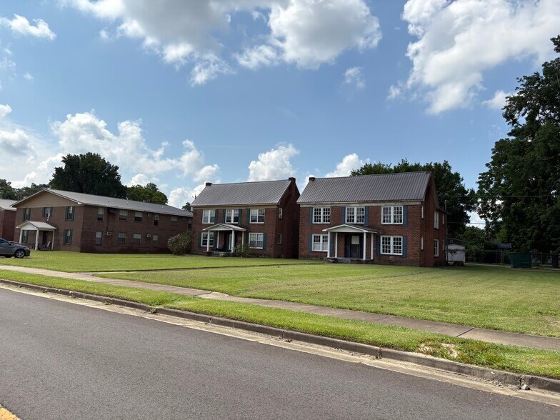 Primary Photo Of 203 E Chestnut St, Gadsden Apartments For Sale