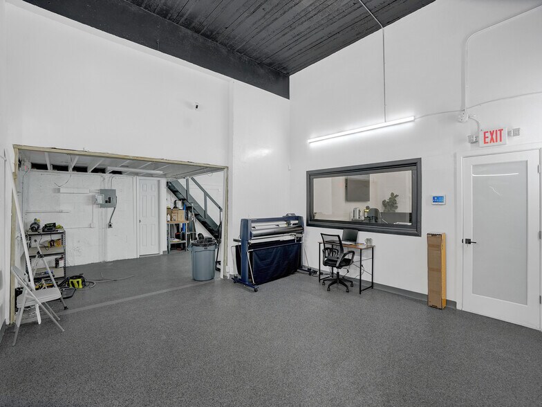 More Photos Of 15-21 NW 9th Ave, Fort Lauderdale Warehouse For Sale