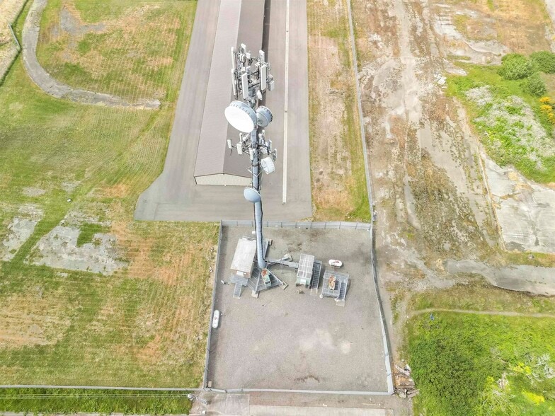 More Photos Of 1621 5th St, Crescent City Self Storage For Sale