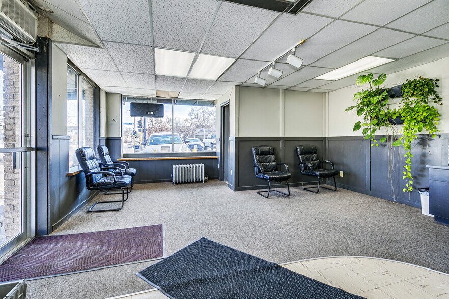 More Photos Of 3610 Lyndale Ave S, Minneapolis Auto Repair For Sale