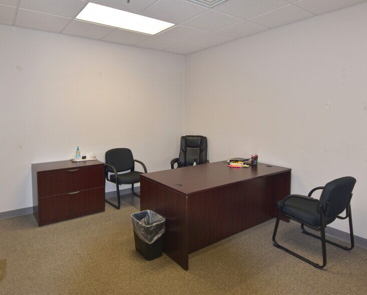 More Photos Of 630-634 Melrose Ave, Nashville Distribution For Lease