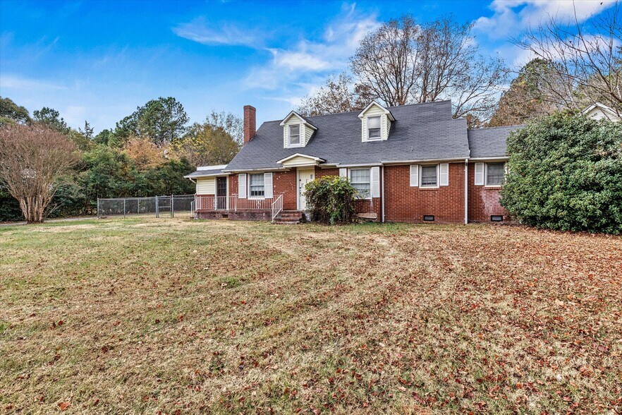 More Photos Of 1190 S NC 16 Business Hwy, Stanley Flex For Sale