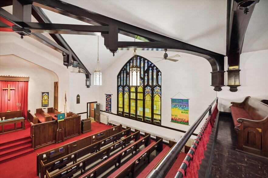 More Photos Of 725 Navarre Ave, Toledo Religious Facility For Sale