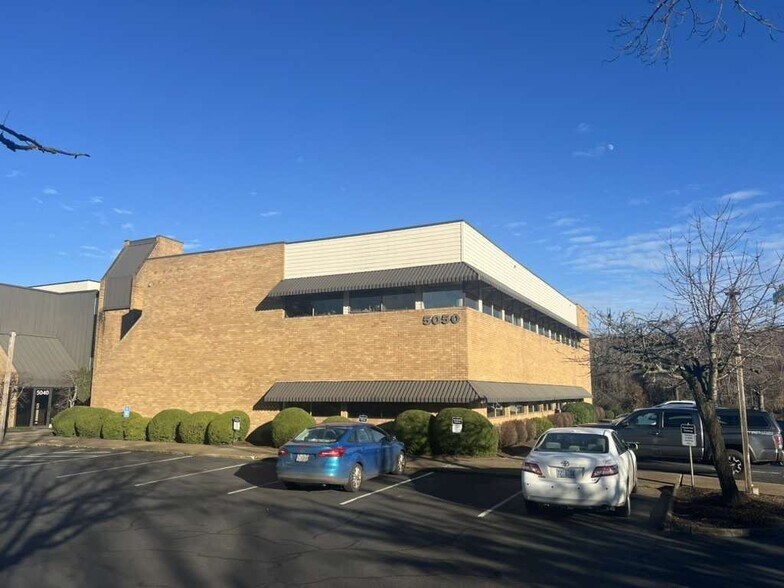 Primary Photo Of 5050 SW Griffith Dr, Beaverton Office For Lease