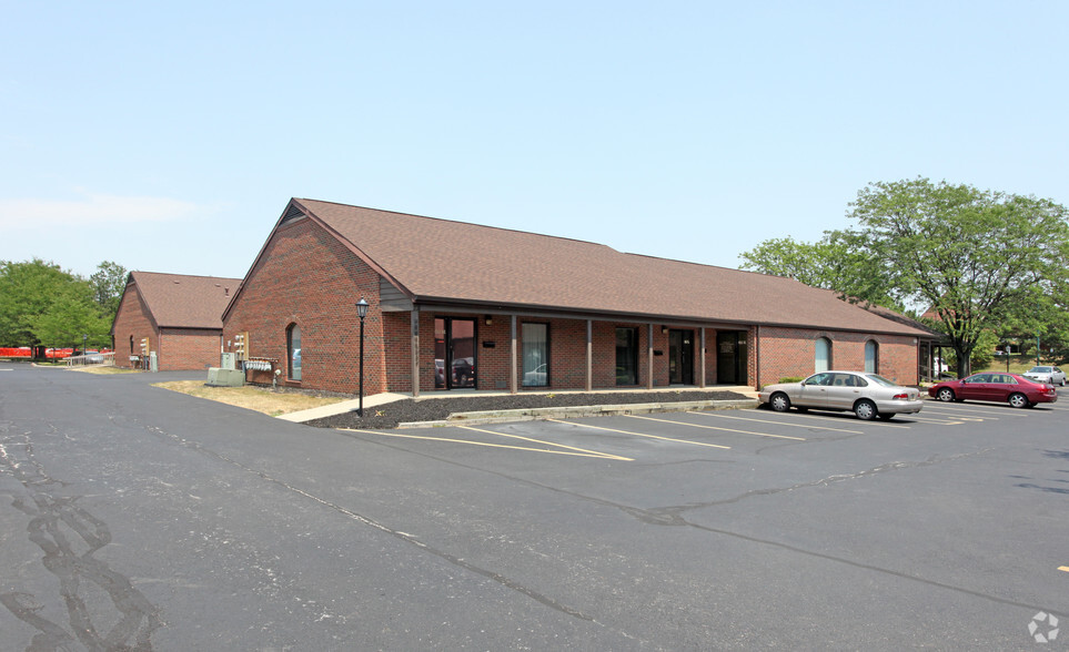 Primary Photo Of 611 Park Meadow Rd, Westerville Office For Lease