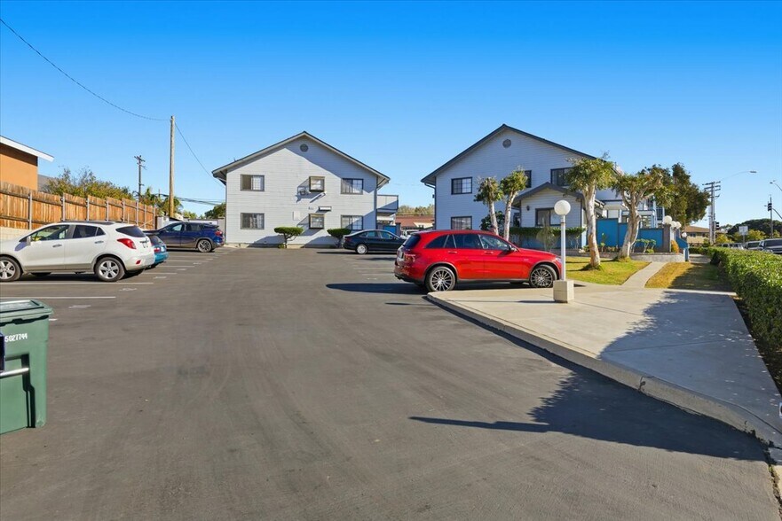 More Photos Of 1470-1530 27th St, San Diego Apartments For Sale