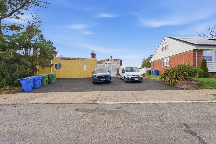 More Photos Of 630 Florida Grove Rd, Perth Amboy Apartments For Sale