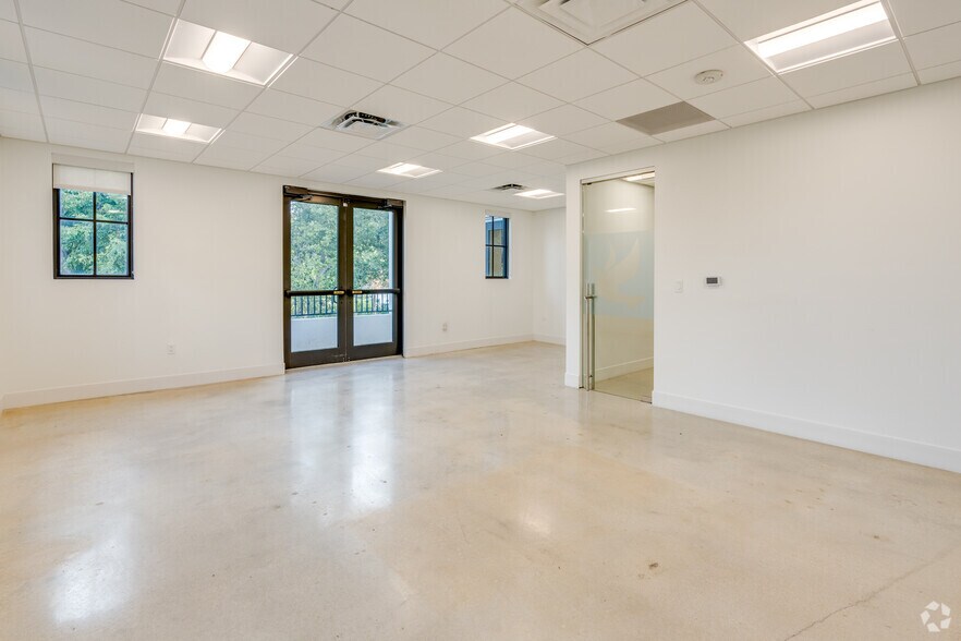 More Photos Of 6900 SW 80th St, Miami Medical For Sale