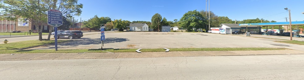 More Photos Of W 5th Street @ West Market Street, New Albany Land For Sale