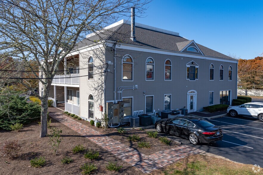 More Photos Of 101 Airport Rd, Westerly Medical For Lease