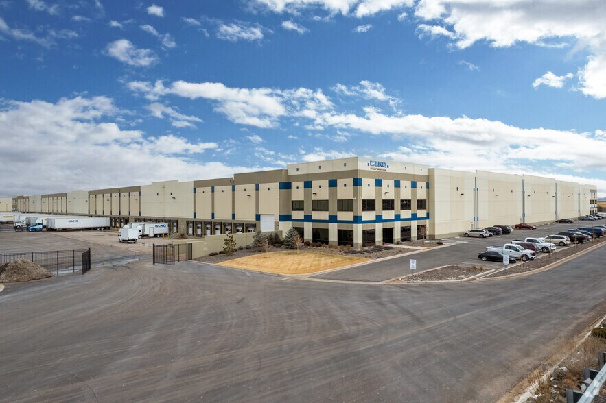 More Photos Of 3225 N Himalaya Rd, Aurora Warehouse For Lease