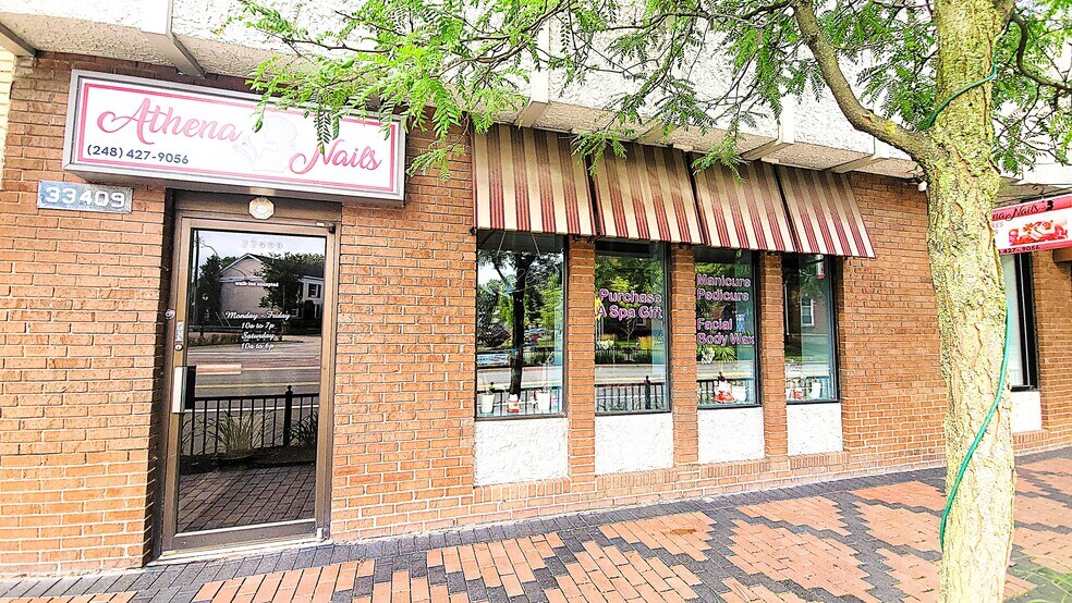 More Photos Of 33409-33425 Grand River Ave, Farmington Office For Sale