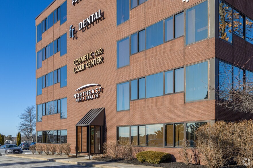 More Photos Of 444 Washington St, Woburn Office For Lease