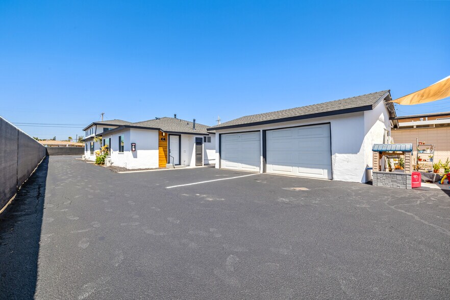 More Photos Of 569 Park Way, Chula Vista Apartments For Sale