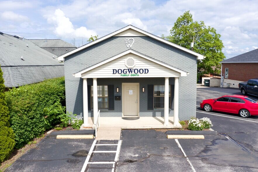 Primary Photo Of 219 N Oak Ave, Cookeville Medical For Lease