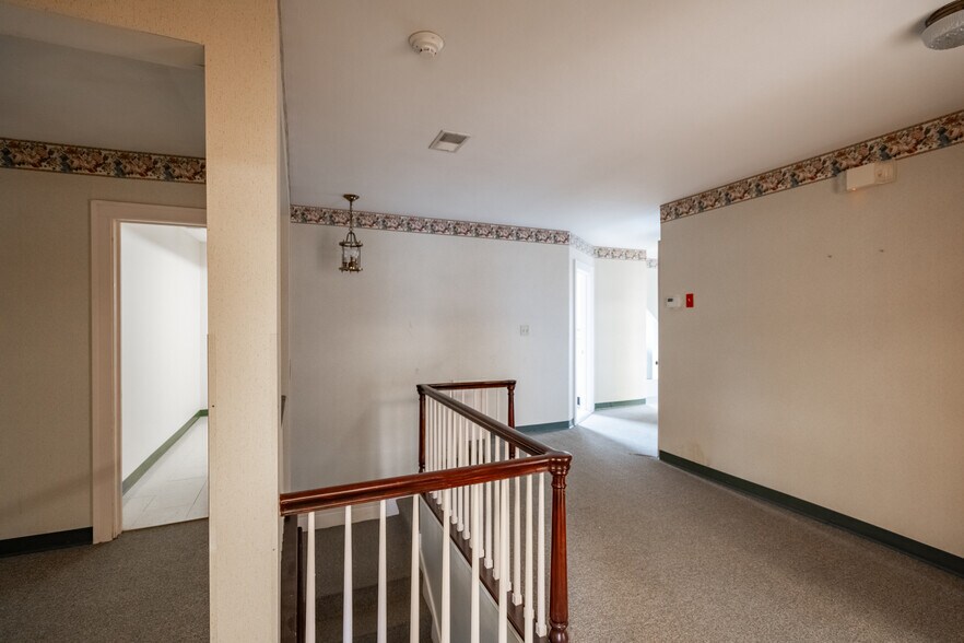 More Photos Of 1105 Monroe St, Endicott Medical For Sale