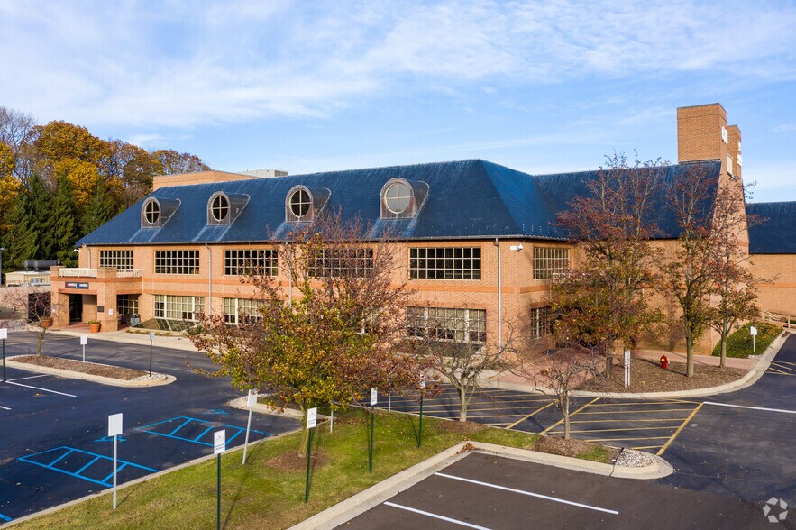 More Photos Of 27777 Inkster Rd, Farmington Hills Office For Lease
