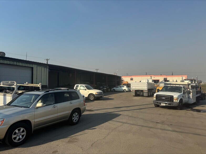 More Photos Of 521 E D St, Wilmington Warehouse For Sale