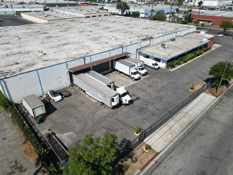 More Photos Of 6408-6414 Gayhart St, Commerce Warehouse For Sale