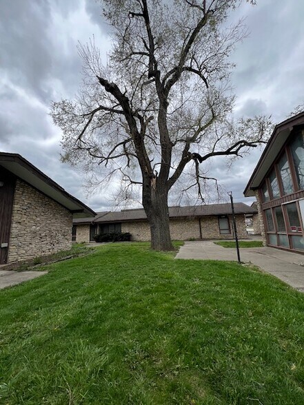 More Photos Of 1303 N Arlington Ave, Indianapolis Medical For Sale