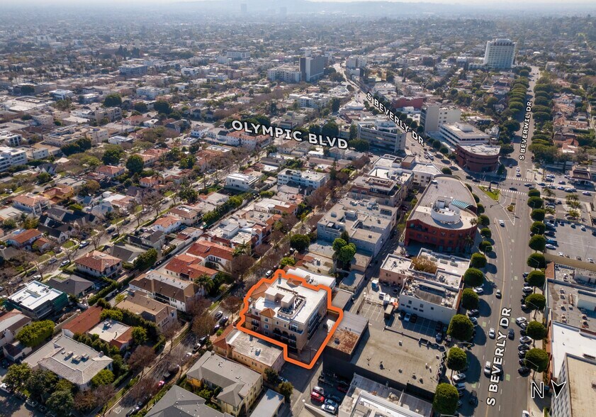 More Photos Of 313 S Reeves Dr, Beverly Hills Apartments For Sale