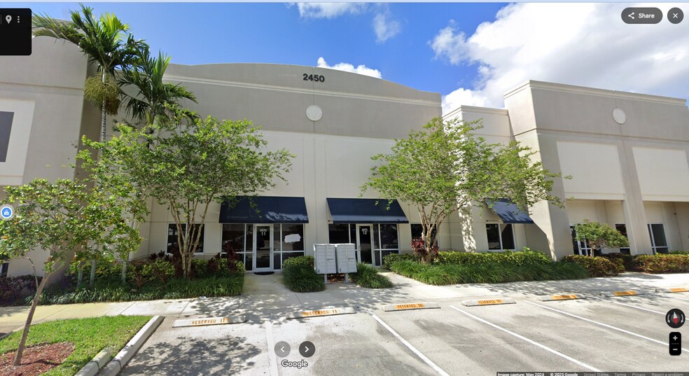 Primary Photo Of 2450 W Sample Rd, Pompano Beach Showroom For Lease