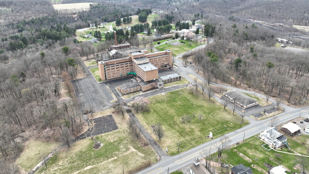 More Photos Of 101 Broad St, Ashland Hospital For Sale