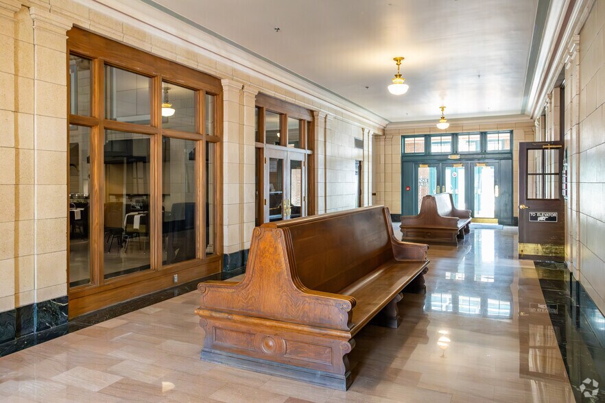 More Photos Of 201 N 7th St, Lincoln Office For Sale