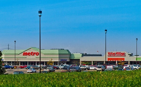 Primary Photo Of 248 Northern Ave E, Sault Ste Marie General Retail For Lease