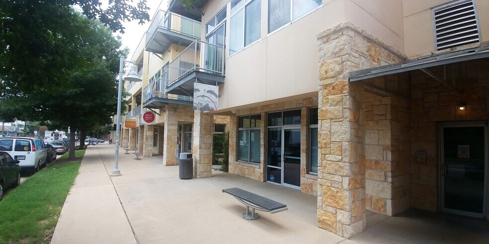 More Photos Of 2401 E 6th St, Austin Loft Creative Space For Lease