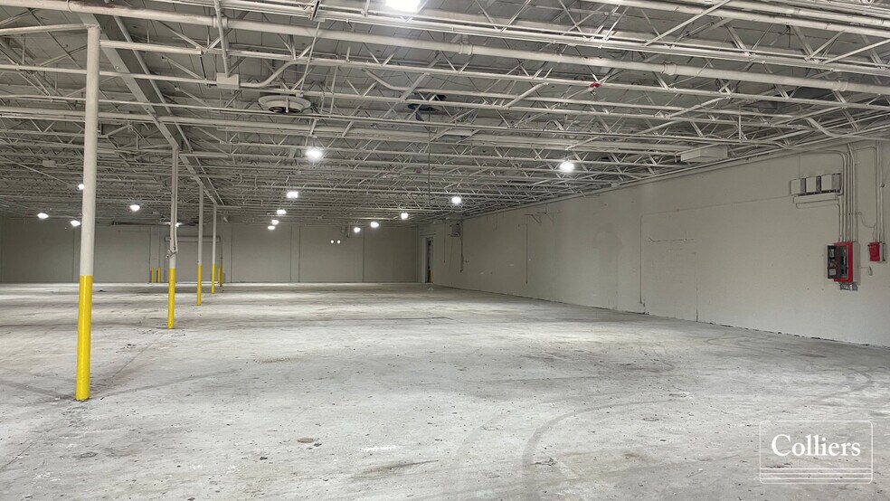More Photos Of 199 Black Hawk Rd, Greenville Distribution For Lease