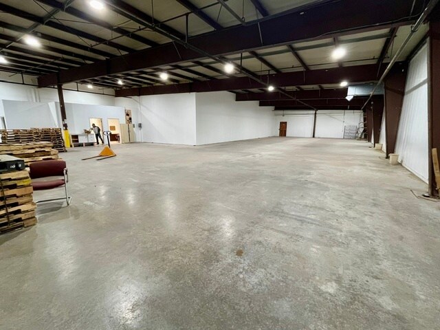 More Photos Of 466 E Brighton Ave, Syracuse Distribution For Sale