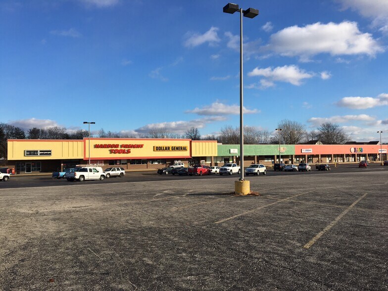 More Photos Of 1502-1508 N Cunningham Ave, Urbana Storefront For Sale