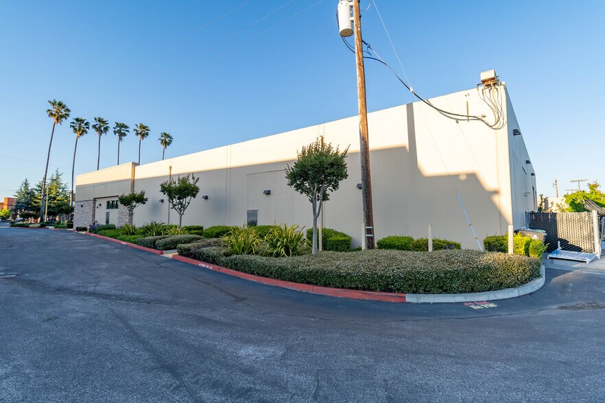 More Photos Of 2485 Charleston Rd, Mountain View Flex For Sale