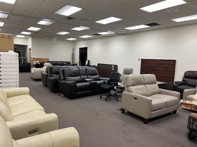 More Photos Of 1055-1097 Bloomington Ave, Bloomington General Retail For Sale