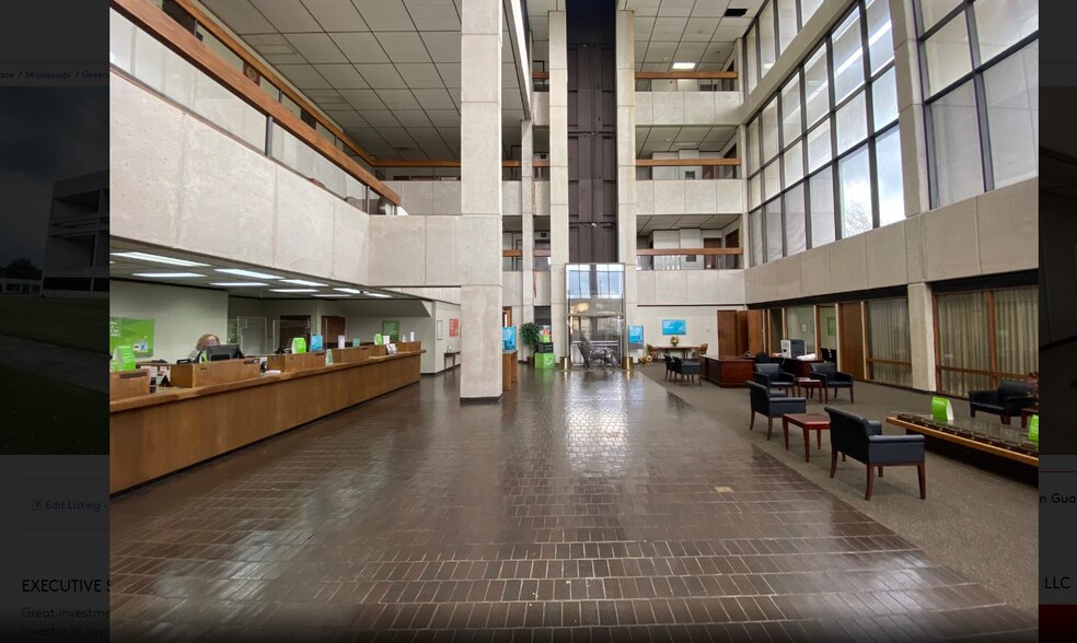 More Photos Of 544 S Main St, Greenville Office For Sale