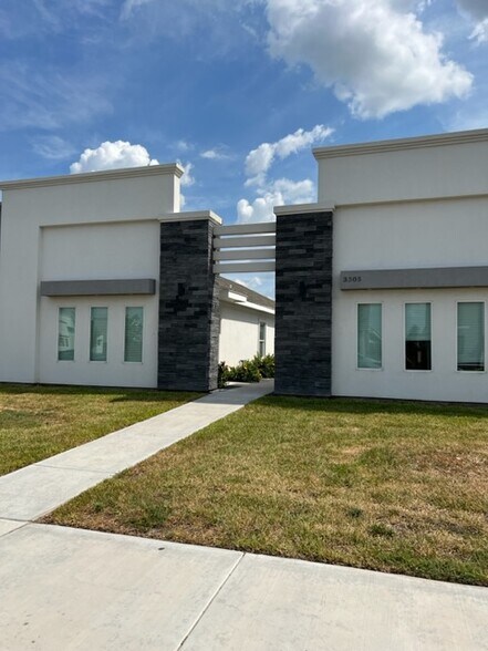 More Photos Of 3305 Frio Ave, McAllen Apartments For Sale