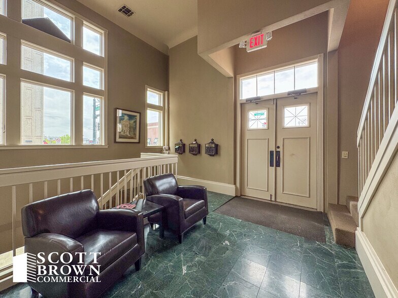 More Photos Of 100 N Locust St, Denton Office For Lease