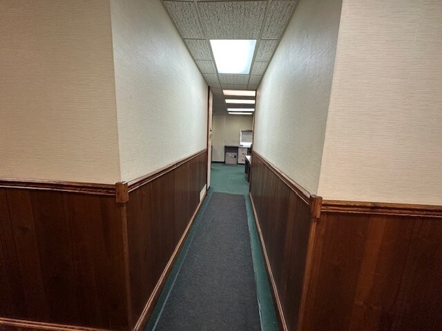 More Photos Of 39 Triangle St, Martin Bank For Lease