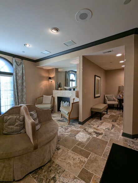 More Photos Of 170 W 106th St, Carmel Medical For Sale