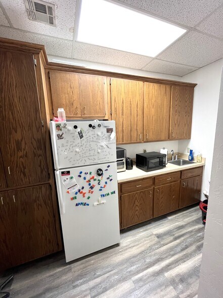 More Photos Of 13509 N Meridian Ave, Oklahoma City Medical For Sale