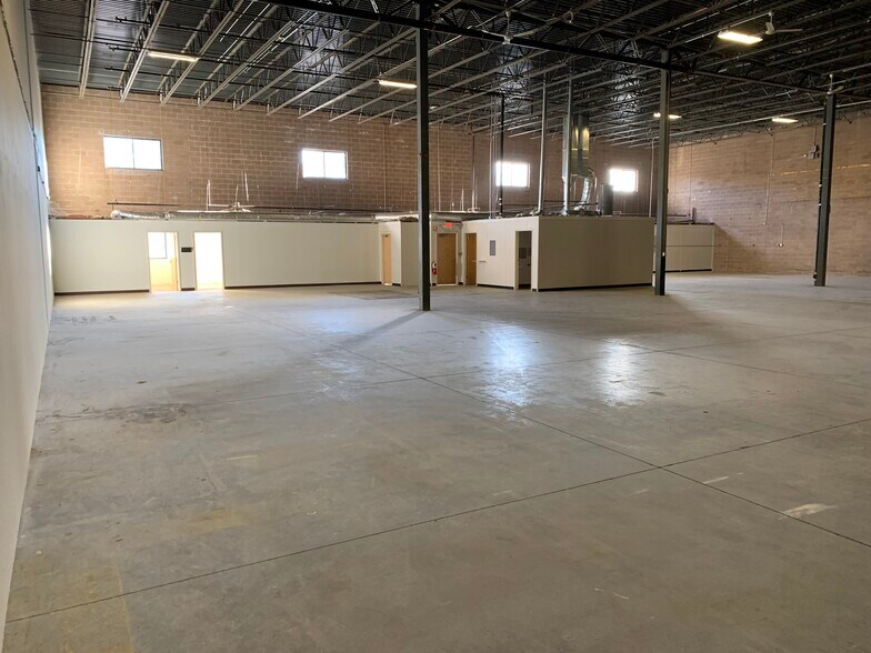 More Photos Of 190-200 Pleasant St, Rockland Manufacturing For Lease