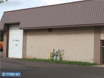 More Photos Of 425 School House Rd, Telford Warehouse For Lease