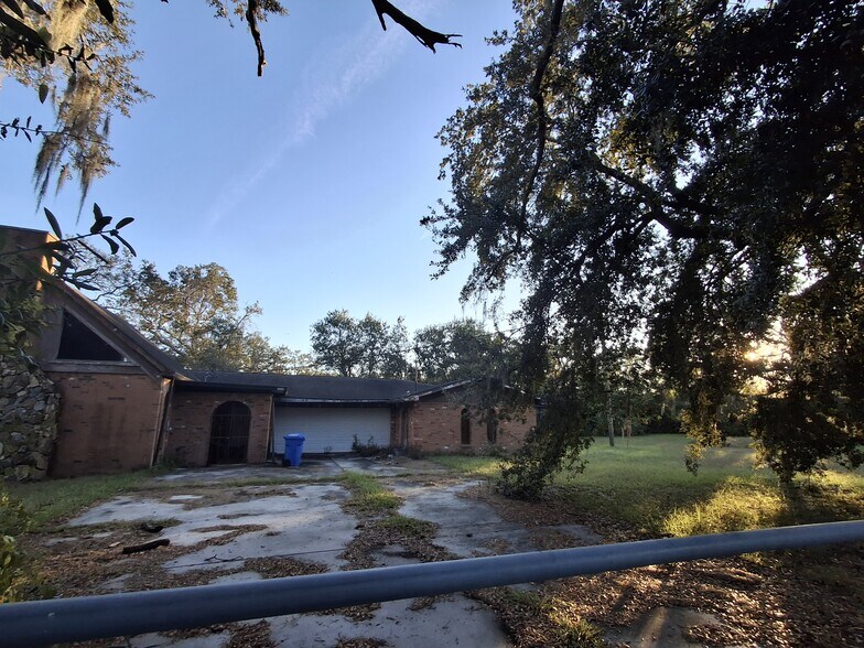 More Photos Of 7219 Anna Ave, Gibsonton Flex For Sale