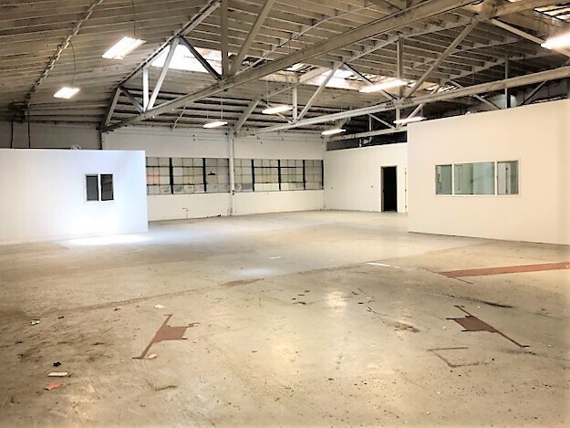 More Photos Of 21994 Mission Blvd, Hayward Auto Dealership For Sale
