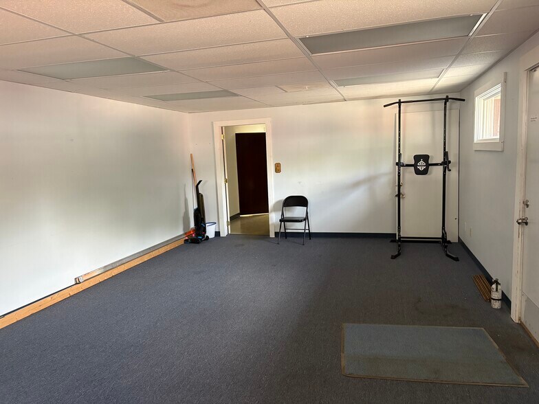 More Photos Of 308 S Court St, Marion Freestanding For Sale