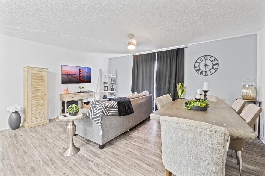 More Photos Of 3726 Cleveland Heights Blvd, Lakeland Apartments For Sale